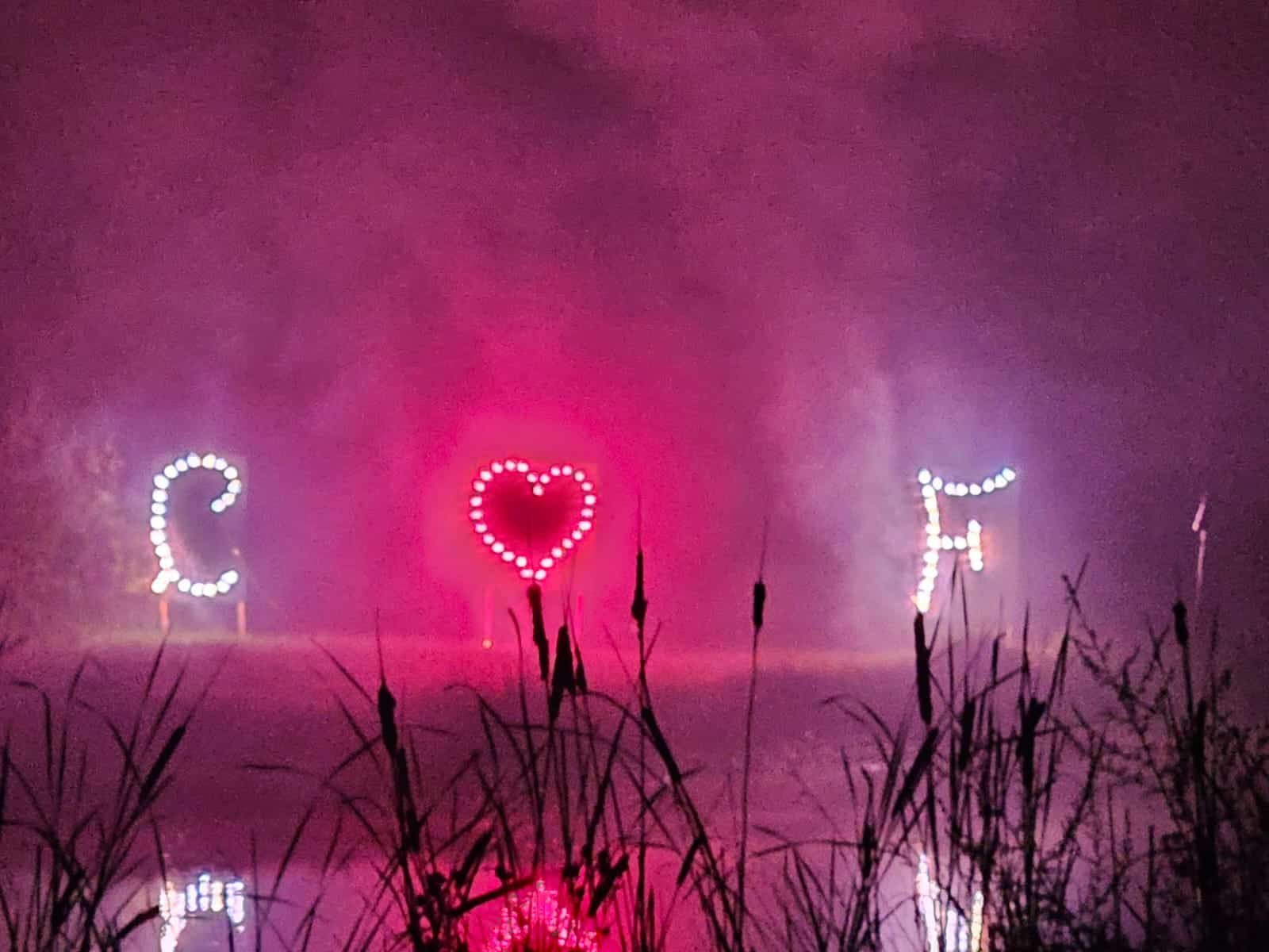 Spectacle pyrotechnique à Méréville